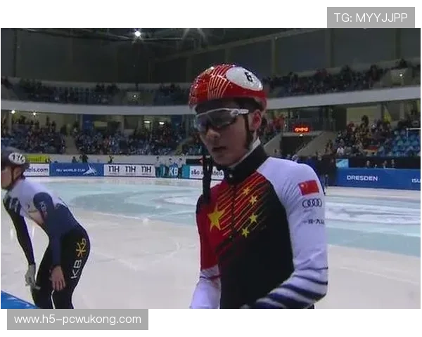 任子威训练完直接拎走一冰箱蛋白粉，这哪是吃饭是进货吧