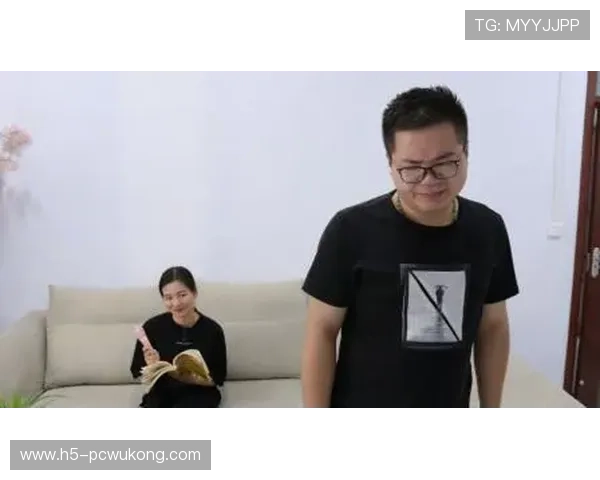 余依婷家里到底藏了多少零花钱？那些细节看得我眼睛都直了！