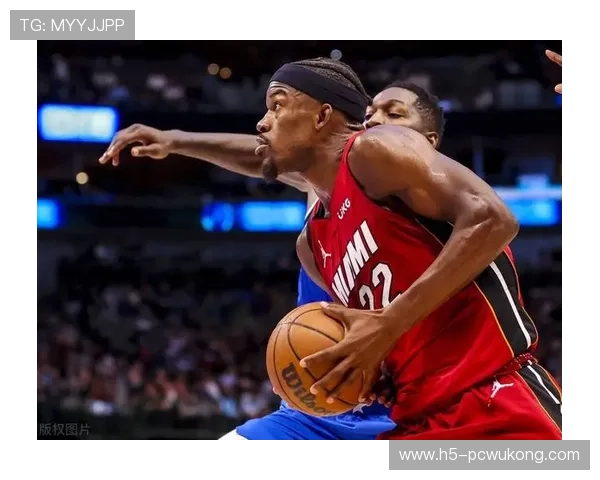 希罗利用挡拆拉开空间提升三分效率，助力热火攻防转换